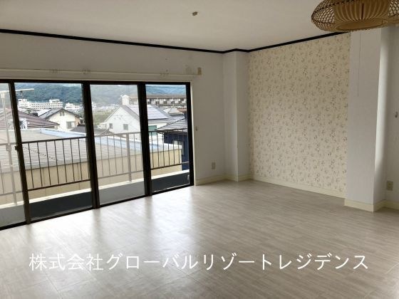 空室のホテル化提案つき 三原市テナント・住居複合アパート